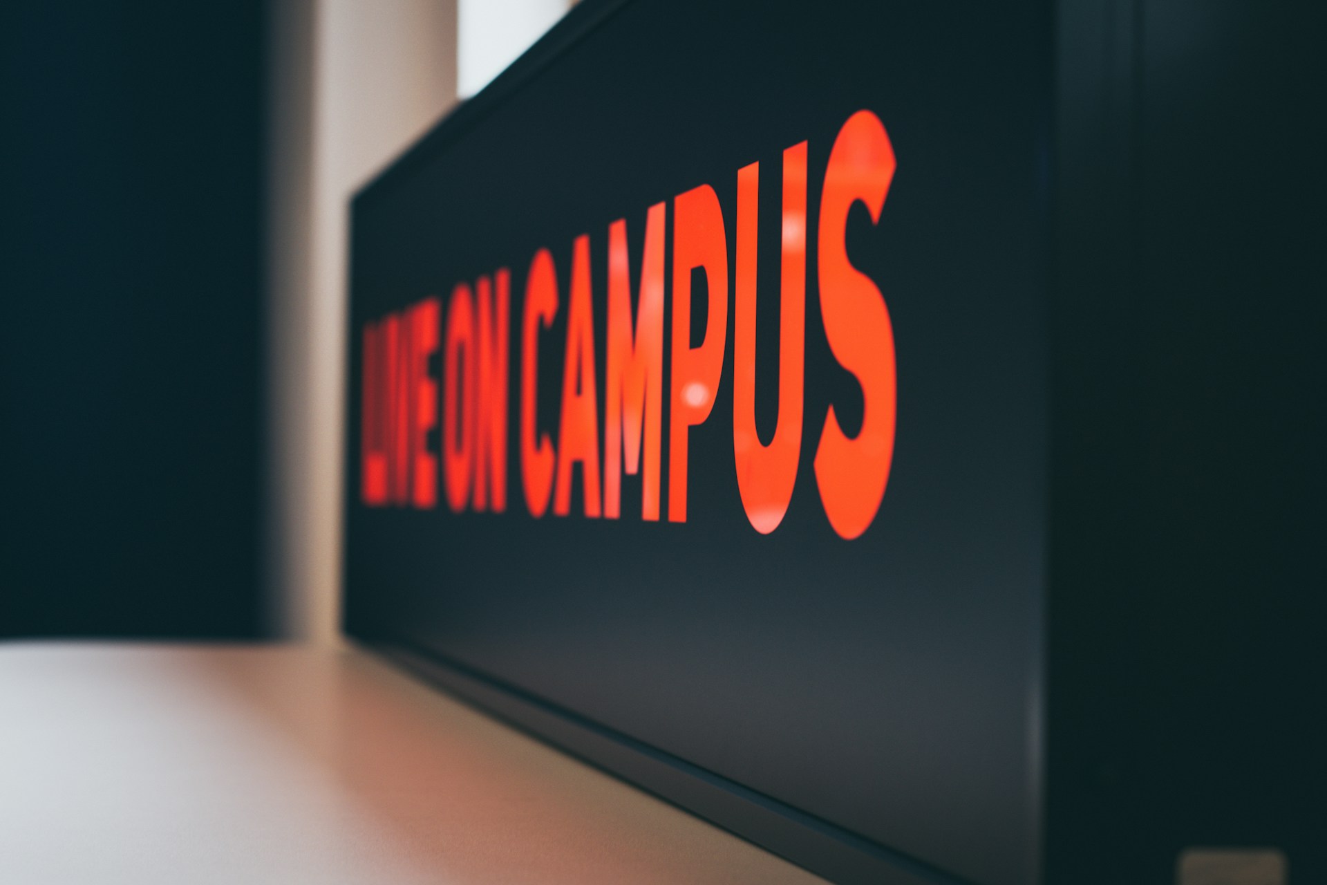 Why choose off-campus student accommodation in the UK